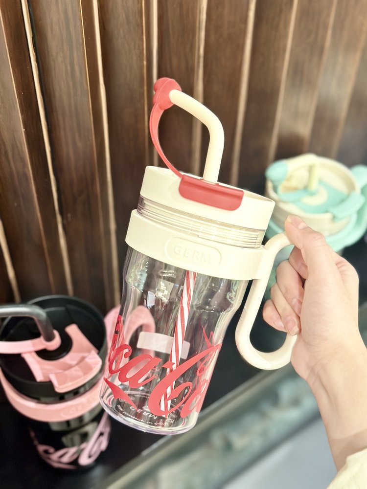 Coca-Cola Oficial Original-Vaso Tritan-Plástico Alimenticio Resistente a impactos resistente a químicos portátil Asa/pajita y tapa antipolvo hermético antideslizante 800mlNegro/Rojo/Púrpura/Verde