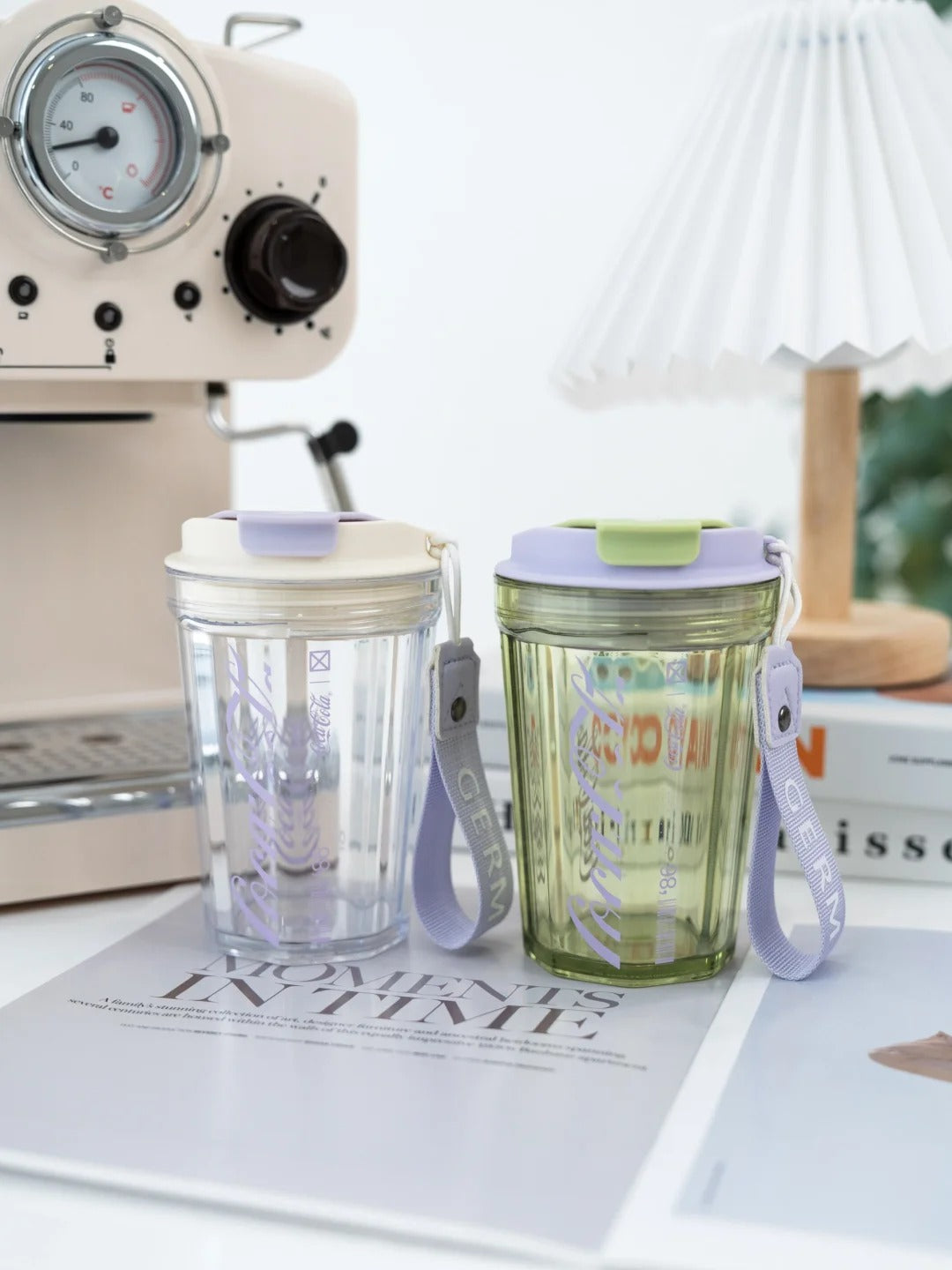 Coca-Cola Oficial Original-Vaso Tritan-Plástico Alimenticio Resistente a impactos resistente a químicos portátil Diseño de tapa de tirador desmontable hermético antideslizante 390ml Rosa/Púrpura/Verde/