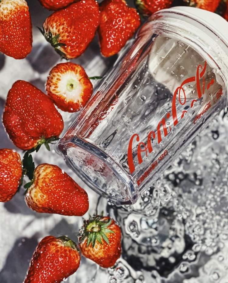 Coca-Cola Oficial Original-Vaso Tritan-Plástico Alimenticio Resistente a impactos resistente a químicos portátil Diseño de tapa de tirador desmontable hermético antideslizante 390ml Rosa/Púrpura/Verde/