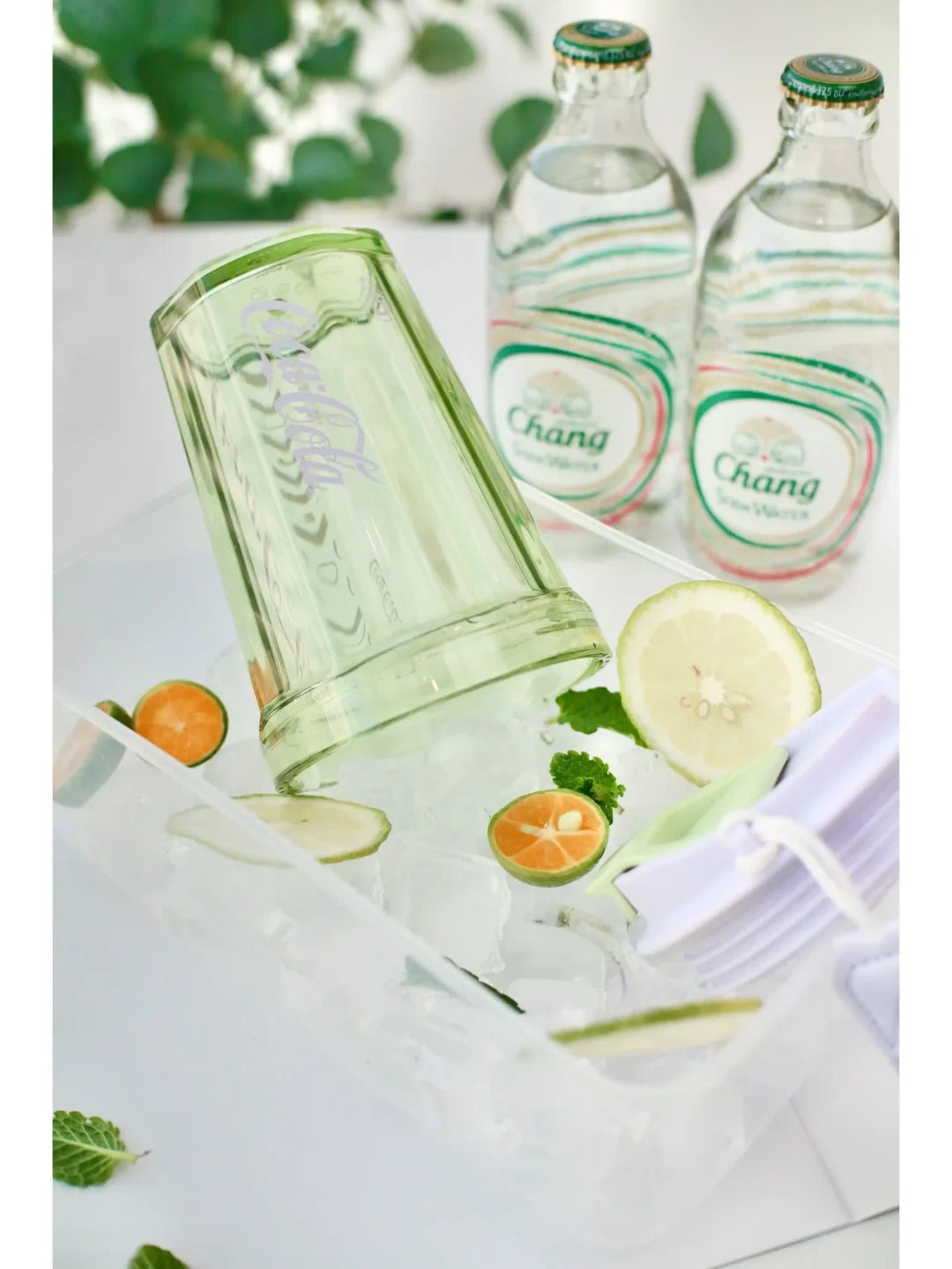 Coca-Cola Oficial Original-Vaso Tritan-Plástico Alimenticio Resistente a impactos resistente a químicos portátil Diseño de tapa de tirador desmontable hermético antideslizante 390ml Rosa/Púrpura/Verde/