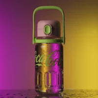 Coca-Cola Oficial Original-Vaso Tritan-Plástico Alimenticio Resistente a impactos resistente a químicos portátil Asa/pajita Apertura y cierre con un solo dedo hermético antideslizante 1250ml Negro/Blanco